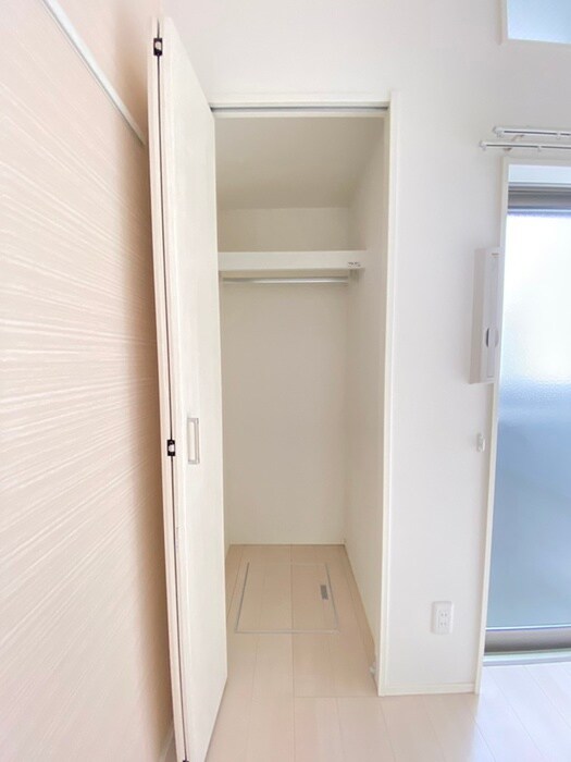 物件内観写真15　(収納)
