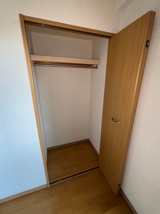 物件内観写真12　(収納)
