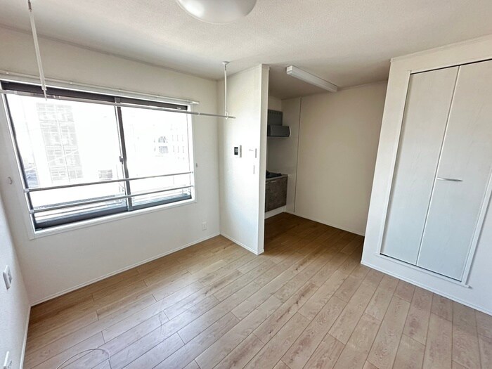 物件内観写真10　(居室)