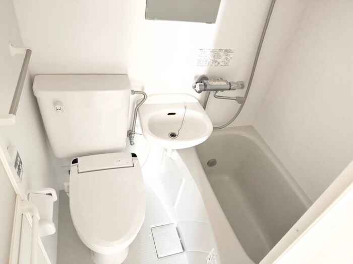 物件内観写真15　(トイレ)