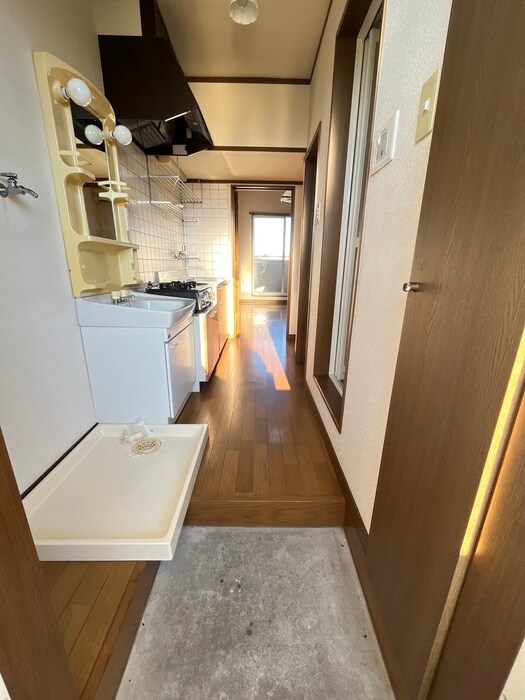 物件内観写真16　(廊下)