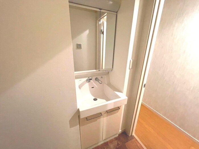 物件内観写真9　(洗面)