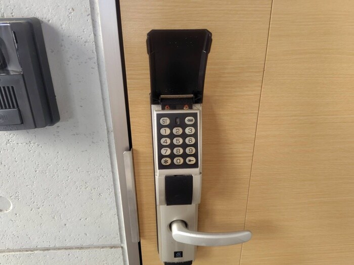 物件外観写真4　(建物設備)