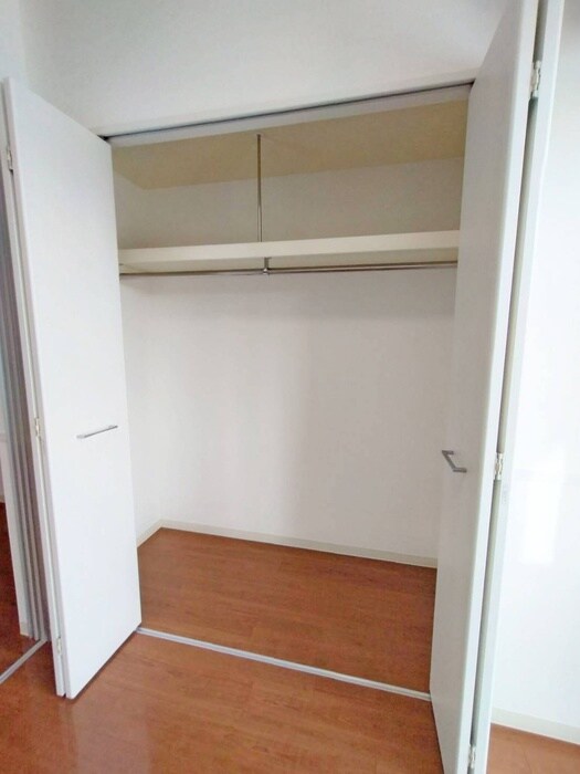 物件内観写真13　(収納)