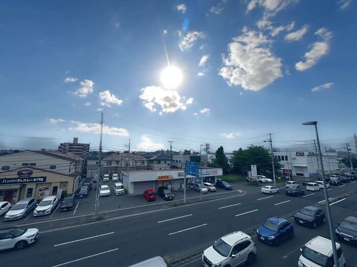 物件内観写真15　(室内からの展望)