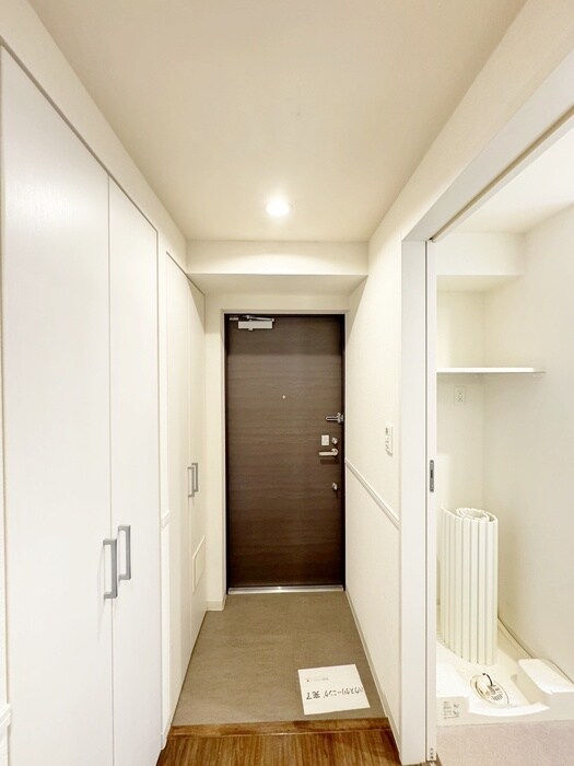 物件内観写真19　(玄関)