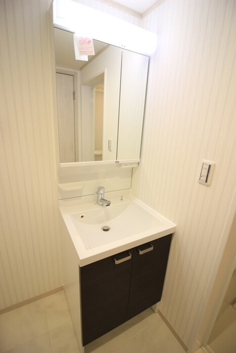 物件内観写真12　(洗面)