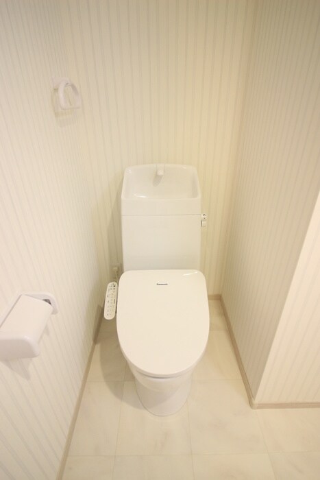 物件内観写真14　(トイレ)