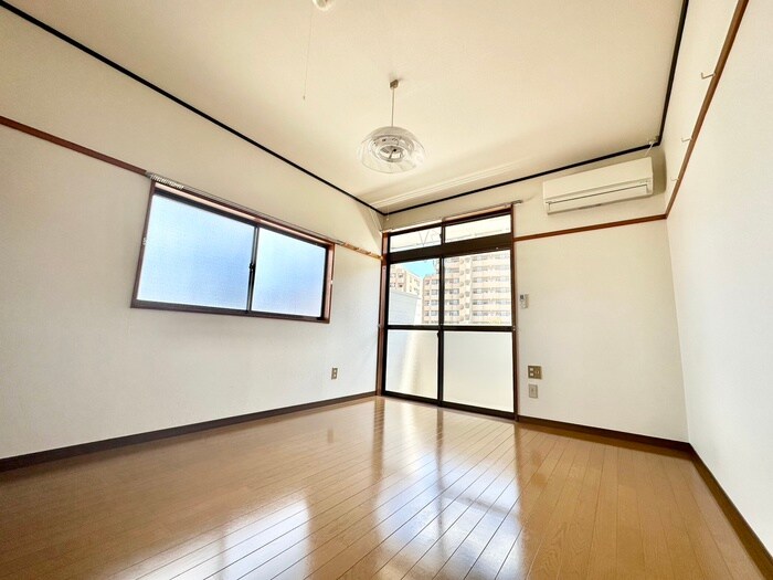 物件内観写真8　(居室)