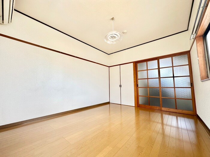 物件内観写真9　(居室)