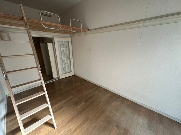 物件内観写真10　(居室)