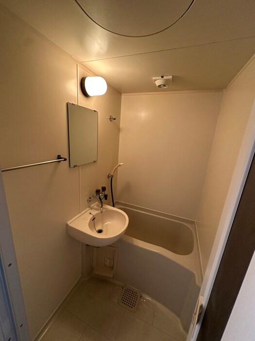 物件内観写真13　(バス／シャワールーム等)