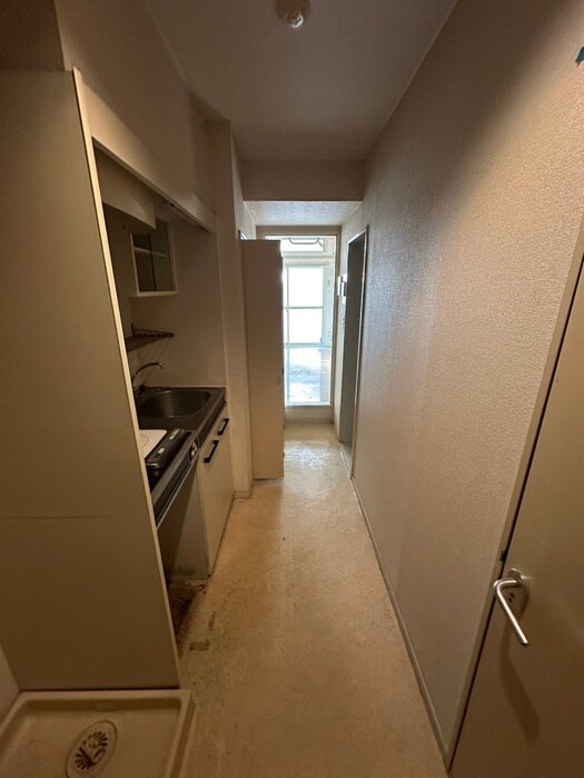 物件内観写真17　(廊下)