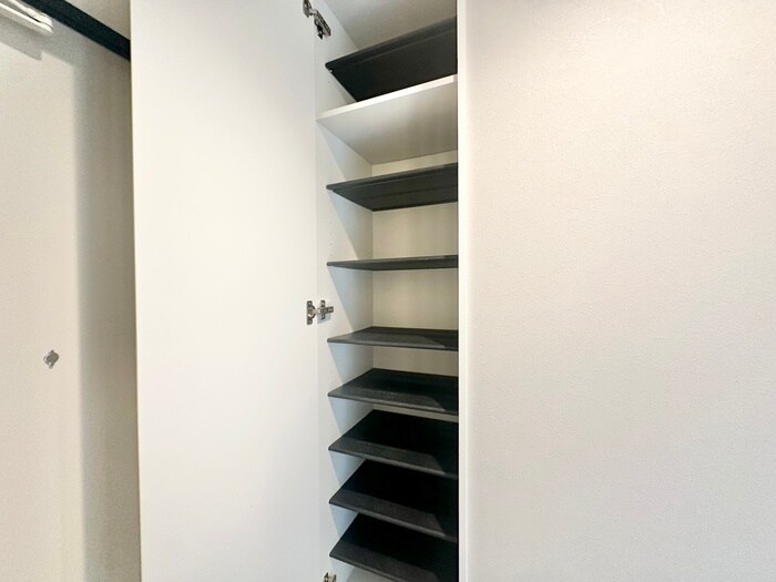 物件内観写真15　(靴箱)