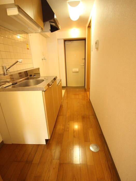 物件内観写真18　(廊下)