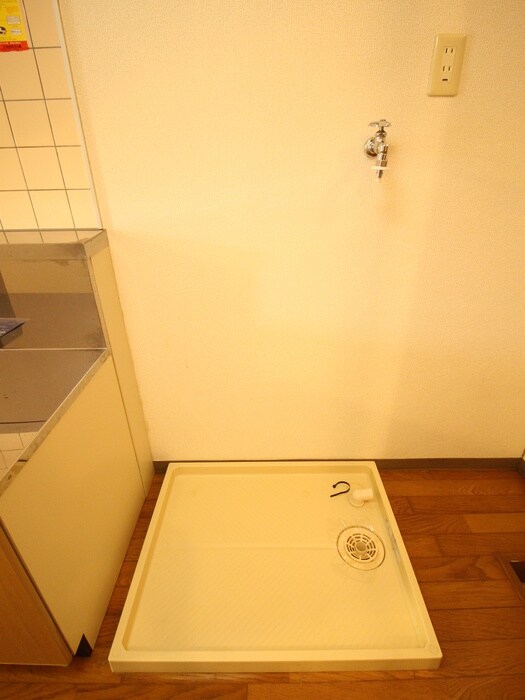 物件内観写真19　(洗濯機置場)