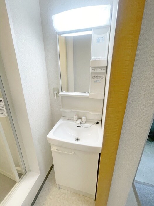 物件内観写真9　(洗面)