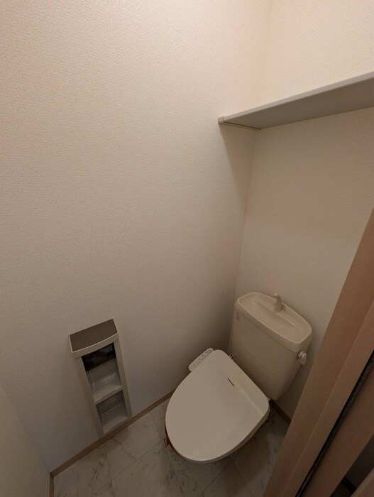 物件内観写真14　(トイレ)