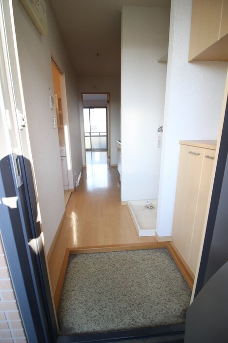 物件内観写真22　(玄関)