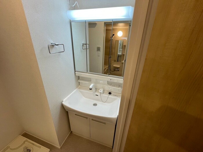 物件内観写真12　(洗面)