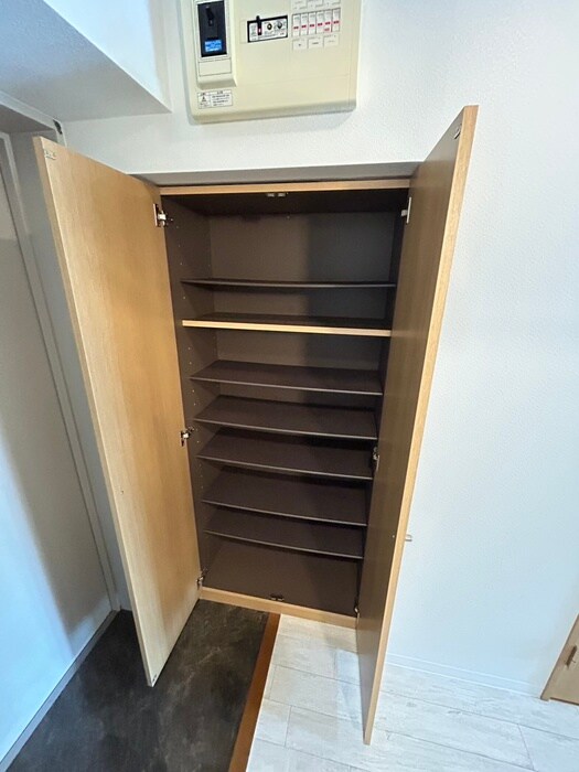 物件内観写真18　(室内からの展望)