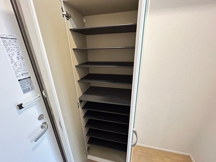 物件内観写真22　(靴箱)