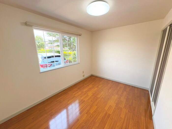 物件内観写真10　(居室)