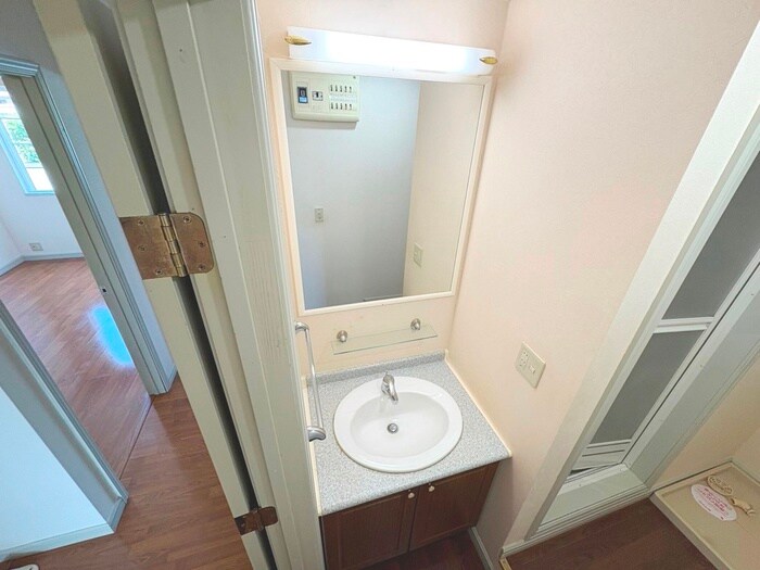 物件内観写真16　(洗面)