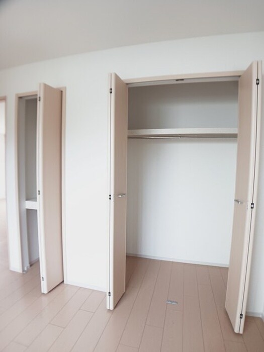 物件内観写真10　(収納)