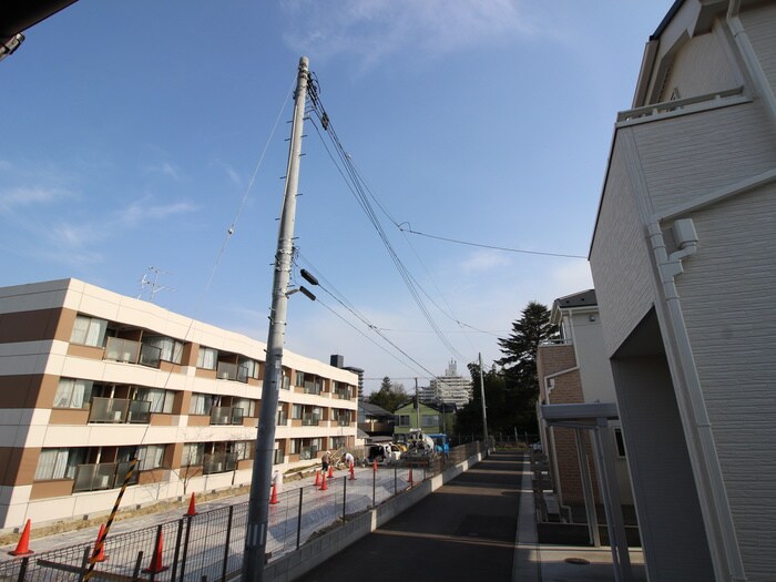 物件内観写真16　(室内からの展望)