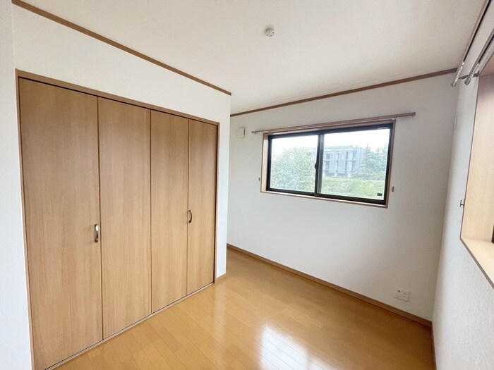 物件内観写真8　(居室)