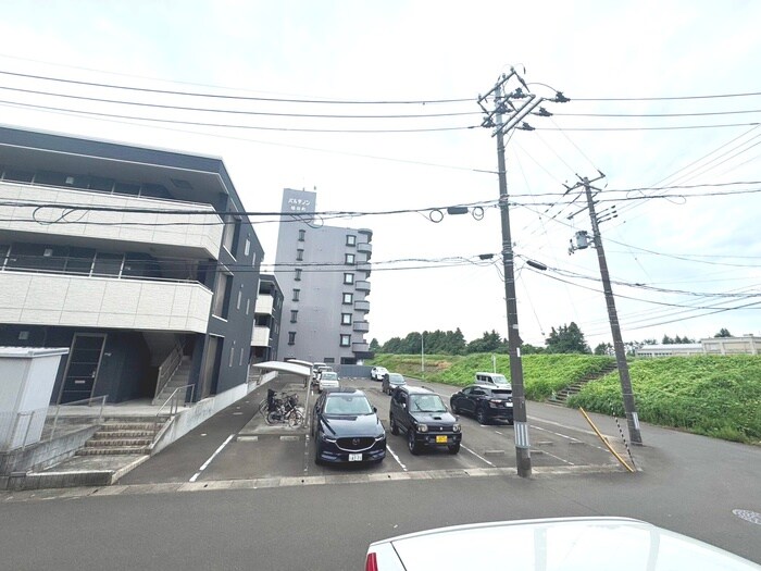 物件内観写真15　(室内からの展望)