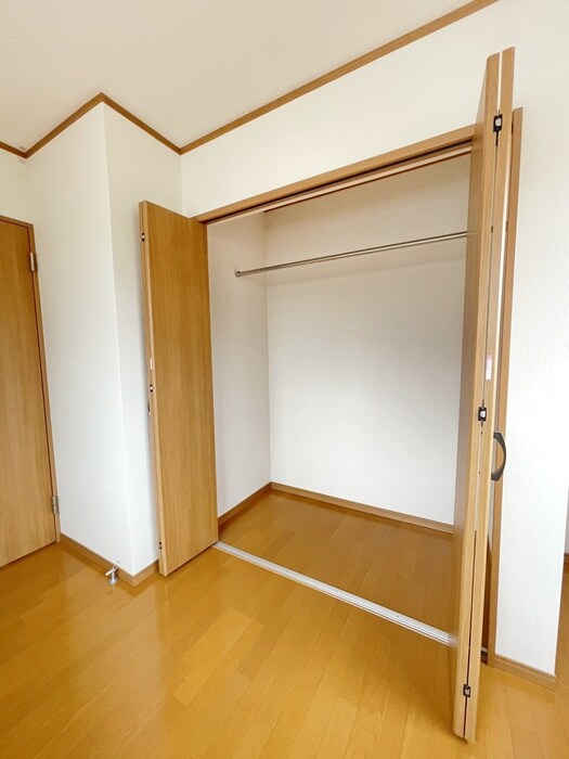 物件内観写真15　(収納)