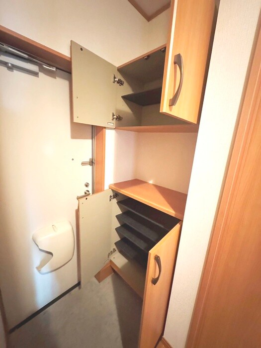 物件内観写真19　(靴箱)