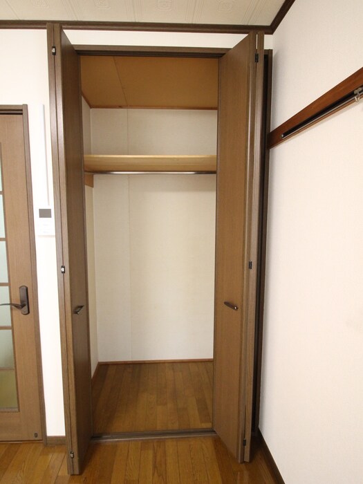 物件内観写真11　(収納)