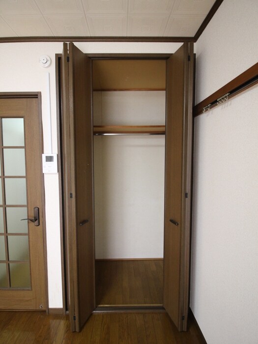 物件内観写真11　(収納)