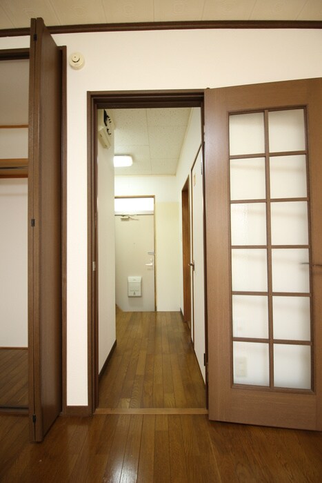 物件内観写真15　(玄関)