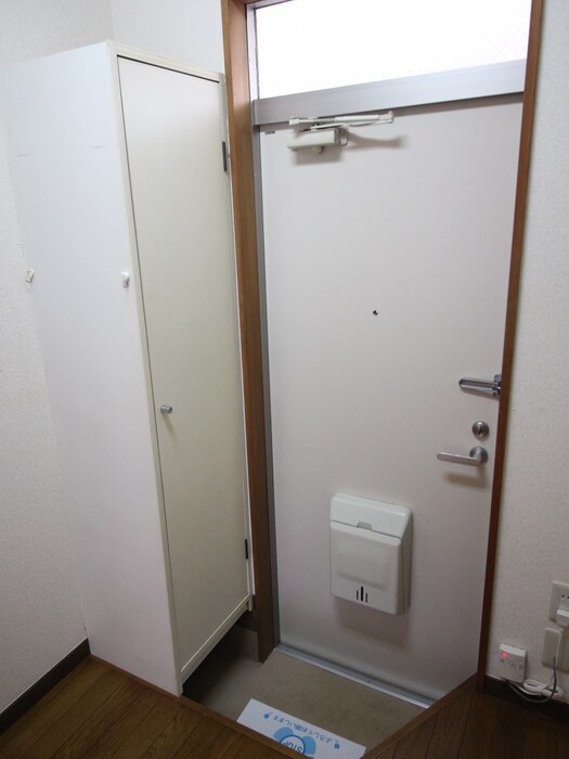 物件内観写真19　(玄関)