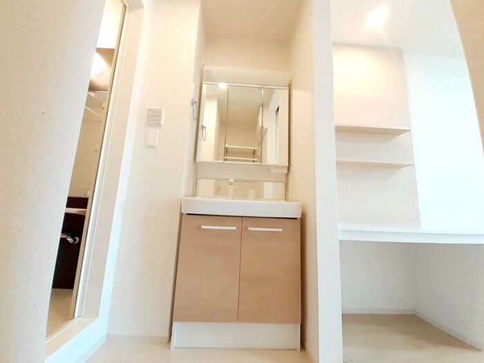 物件内観写真9　(洗面)