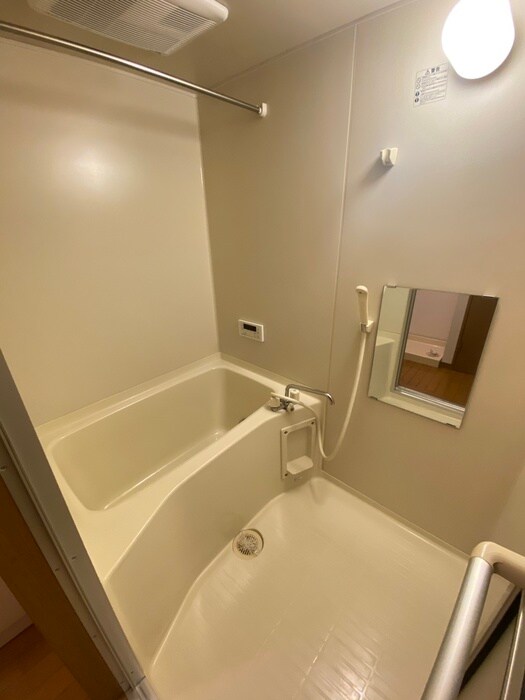 物件内観写真11　(バス／シャワールーム等)
