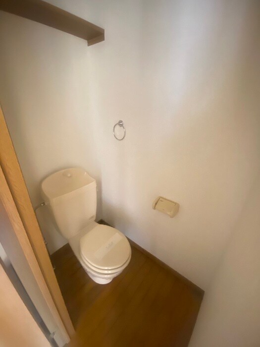 物件内観写真12　(トイレ)