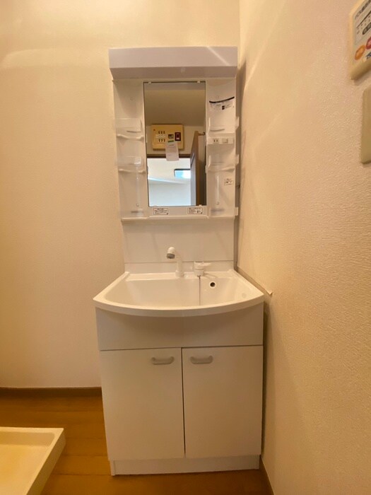 物件内観写真13　(洗面)