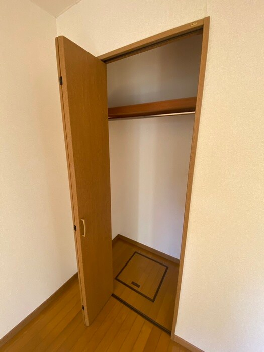 物件内観写真15　(収納)