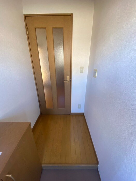 物件内観写真17　(廊下)