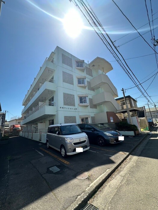 物件外観写真6　(駐車場)