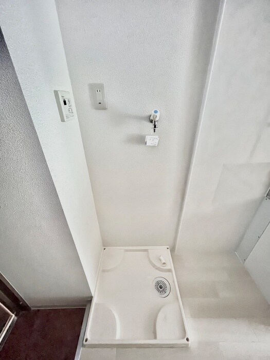 物件内観写真15　(洗濯機置場)