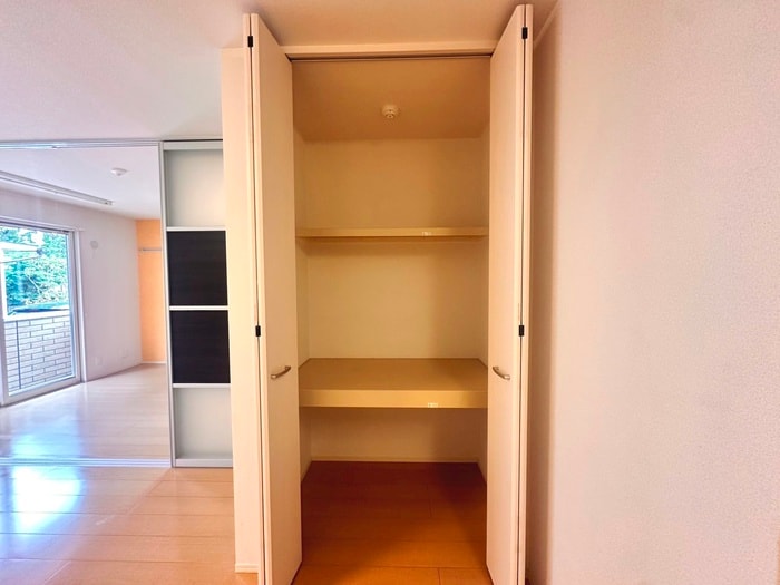 物件内観写真12　(収納)