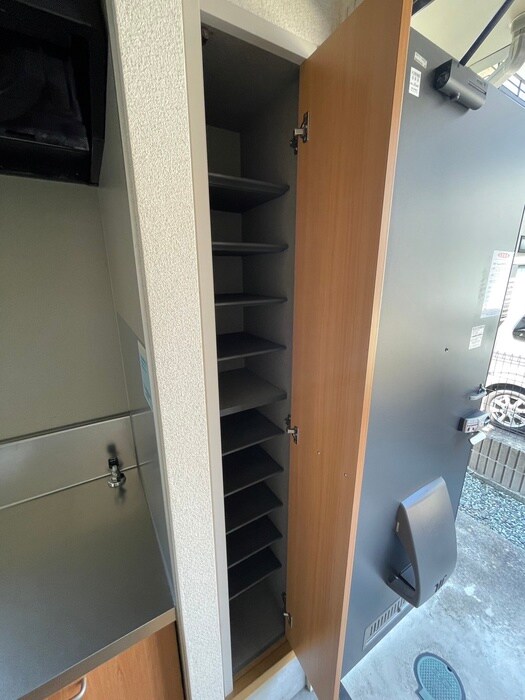 物件内観写真15　(靴箱)