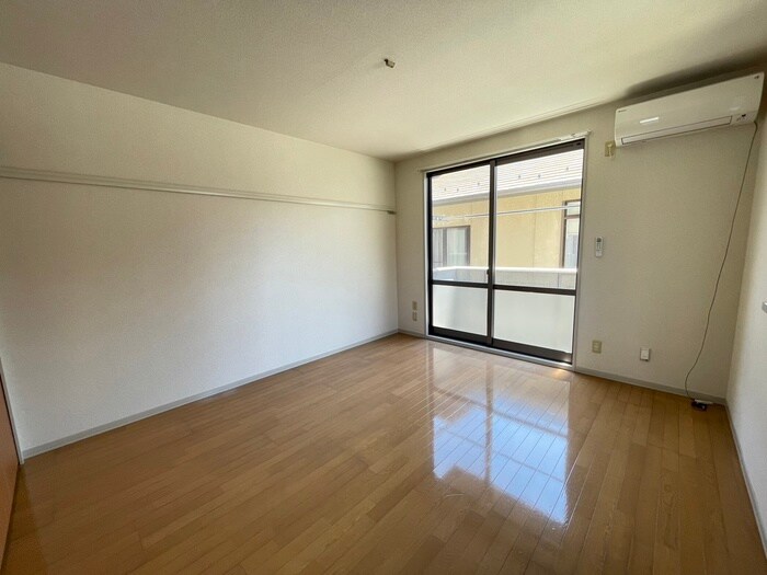 物件内観写真19　(居室)