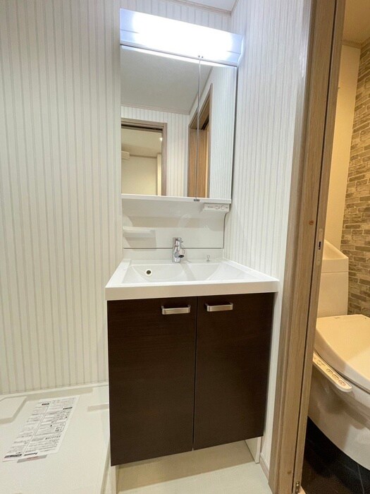 物件内観写真11　(洗面)